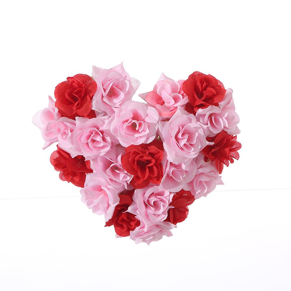 Appeso a Parete a Forma di Cuore per San Valentino con Rose Artificiali Rosse – Ornamento Decorativo Romantico