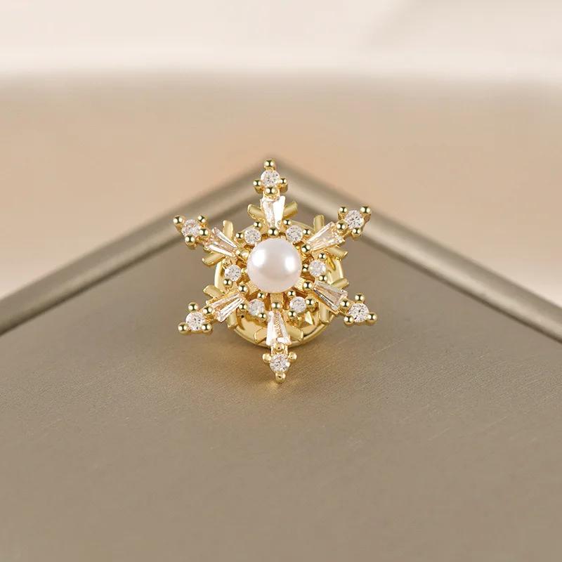 Mini Cute Opal Clover Flower Brooches for Women CZ Crystal Rhinestone Flower Lapel Pin Clothing Kawaii Korean Jewelry
