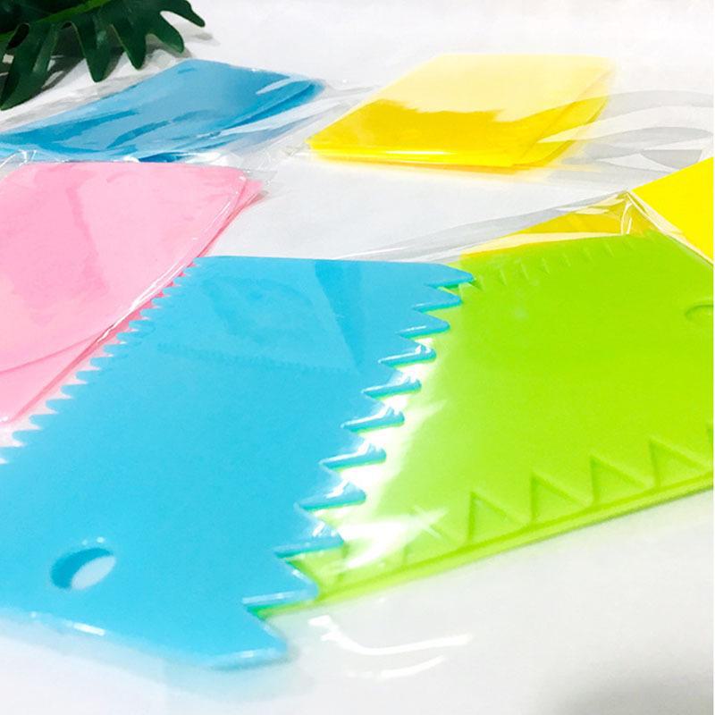 Three-Piece Plastic Dough and Cake Scraper Set for Baking and DIY Decorating