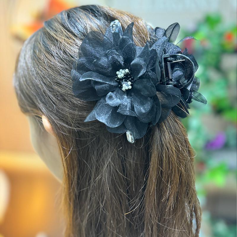 

Flower Catching Clip Women 2024 New High End Sensation Mesh Size Large Back Of Head Coiled Hair Shark Volume Multiple Shattered чёрный