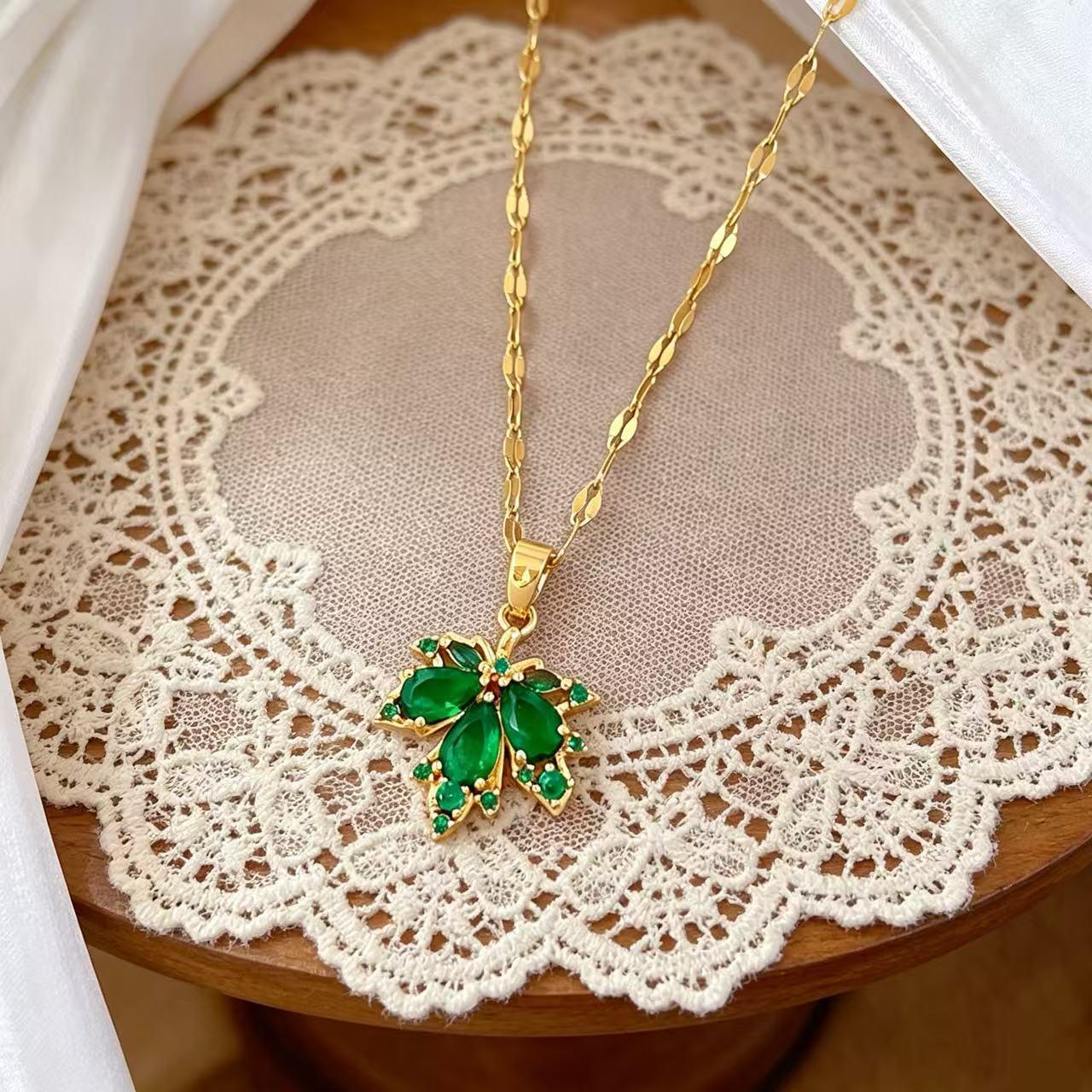 Maple Leaf Diamond Necklace & Earring Set - Elegant Light Luxury