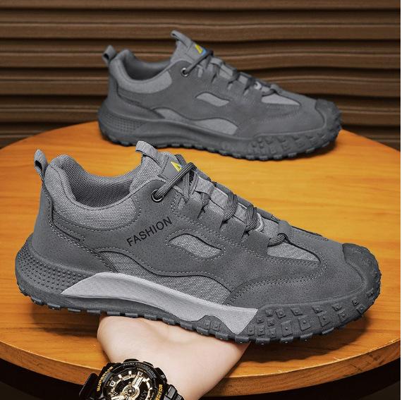 Shoes Outdoor casual sports shoes Mesh breathable and lightweight outdoor mountaineering shoes Labor insurance shoes