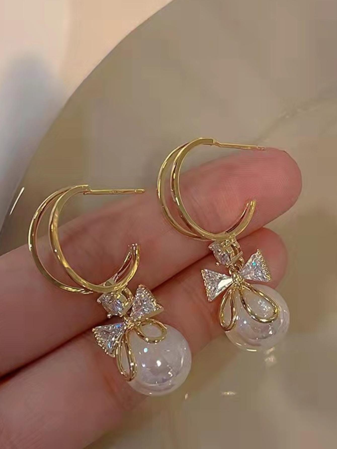 Exquisite design, simple red, gold, white, pearl earrings, stylish, lovesickness bean, personalized and versatile earrings