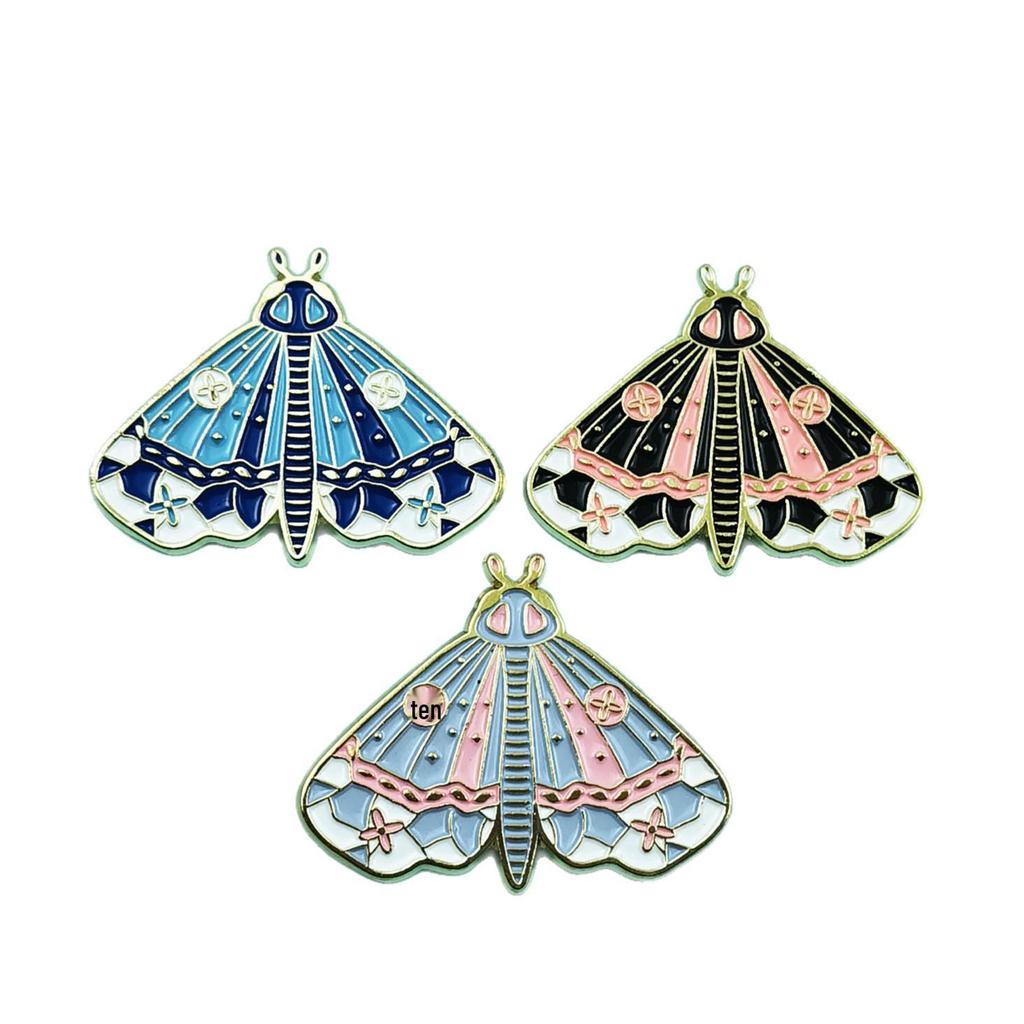 Cartoon Butterfly Brooch for Girls' Backpacks - Cute Floral Pattern Badge In Stock