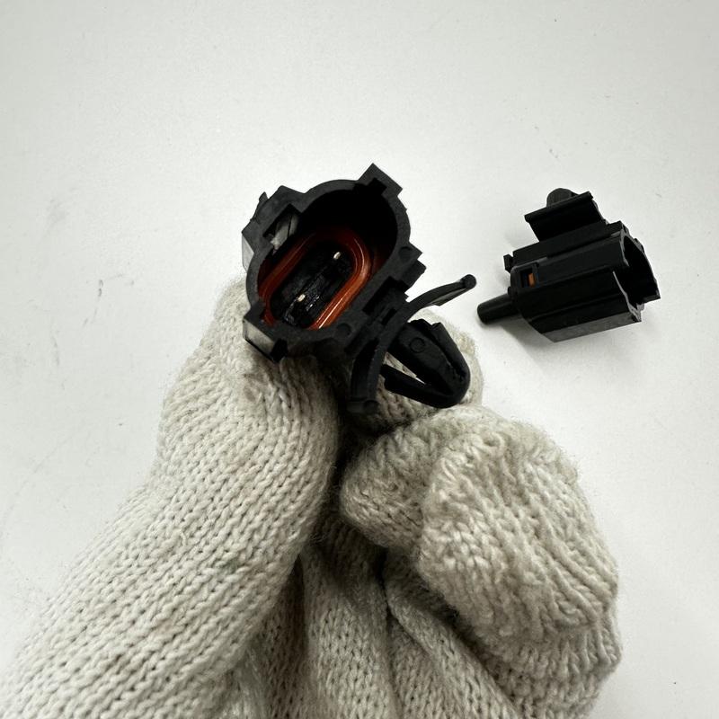 2Pcs For Hyundai Tucson IX35 Sportage K3 Forte Cerato Cadenza Soul sportage Temperature sensor OEM 969852D700 969853X000