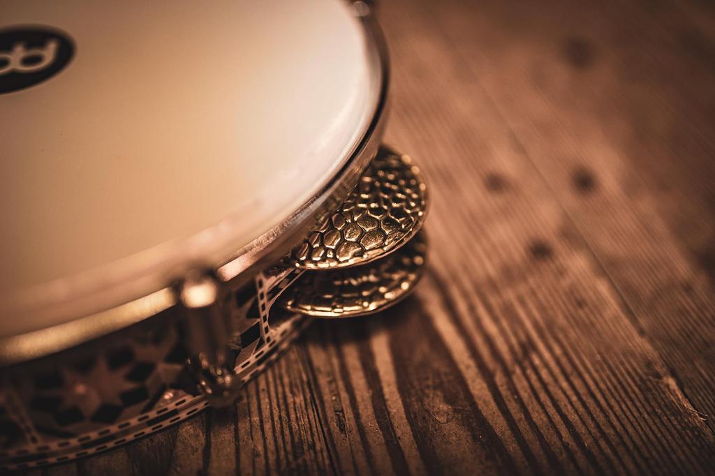 MEINL Percussion Riq Drum Artisan Edition Riq Drum 8 Tuning Key Included AERIQ1 3/4" []