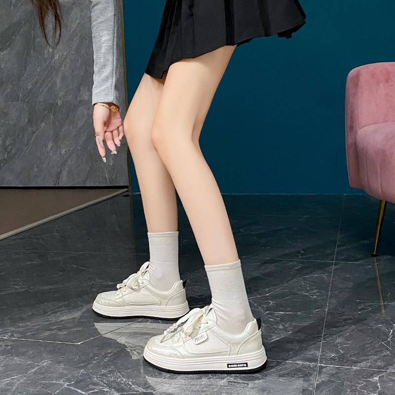 2024 New Women Leathe Flat Shoes Autumn Fashion Breathable Vulcanized White Sports Lace Up Thick Soled Casual Shoes for Women