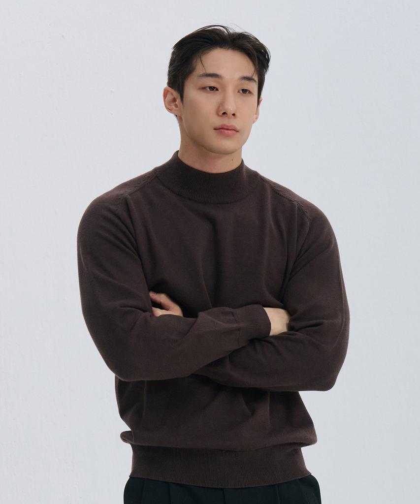 NINEZ Soft Mock Neck Muscle Knit (2 Colors)