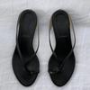 CHENGMEIZU niche design low-heeled flip-flops new versatile foot pinch outside sandals women's shoes