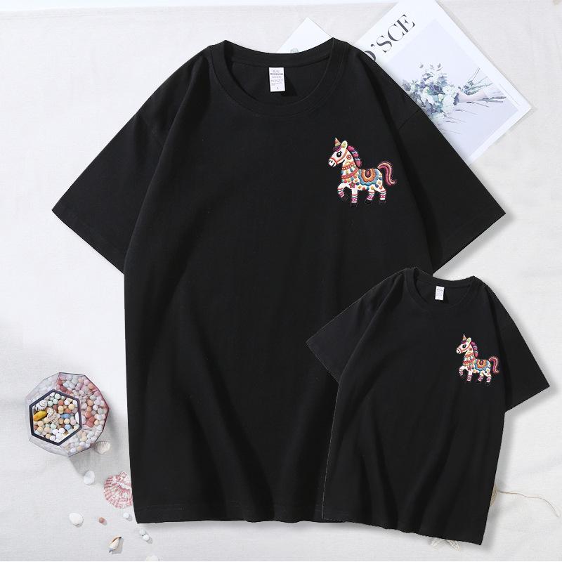 Year of the Horse Zodiac Family T-Shirt: Red Short Sleeve for Parent-Child, New Year Festive Portrait