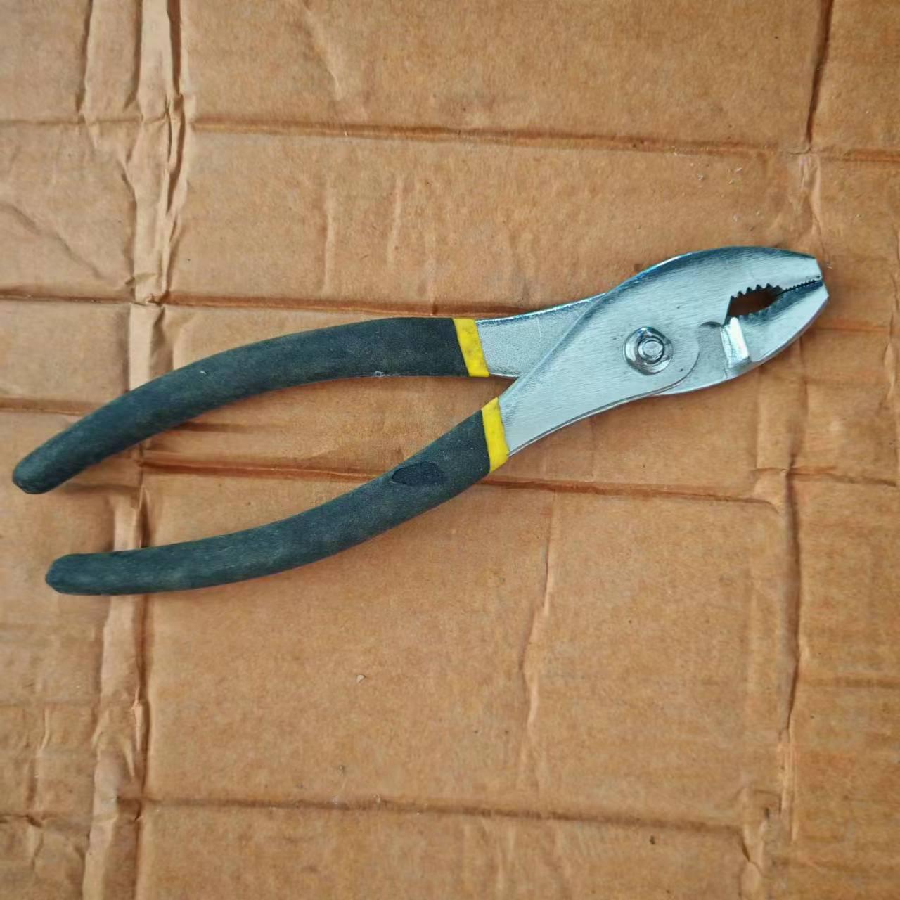

Multifunctional Water Pump Pliers with Large Opening and Square Jaw for Bathroom and Pipe Wrench Applications
