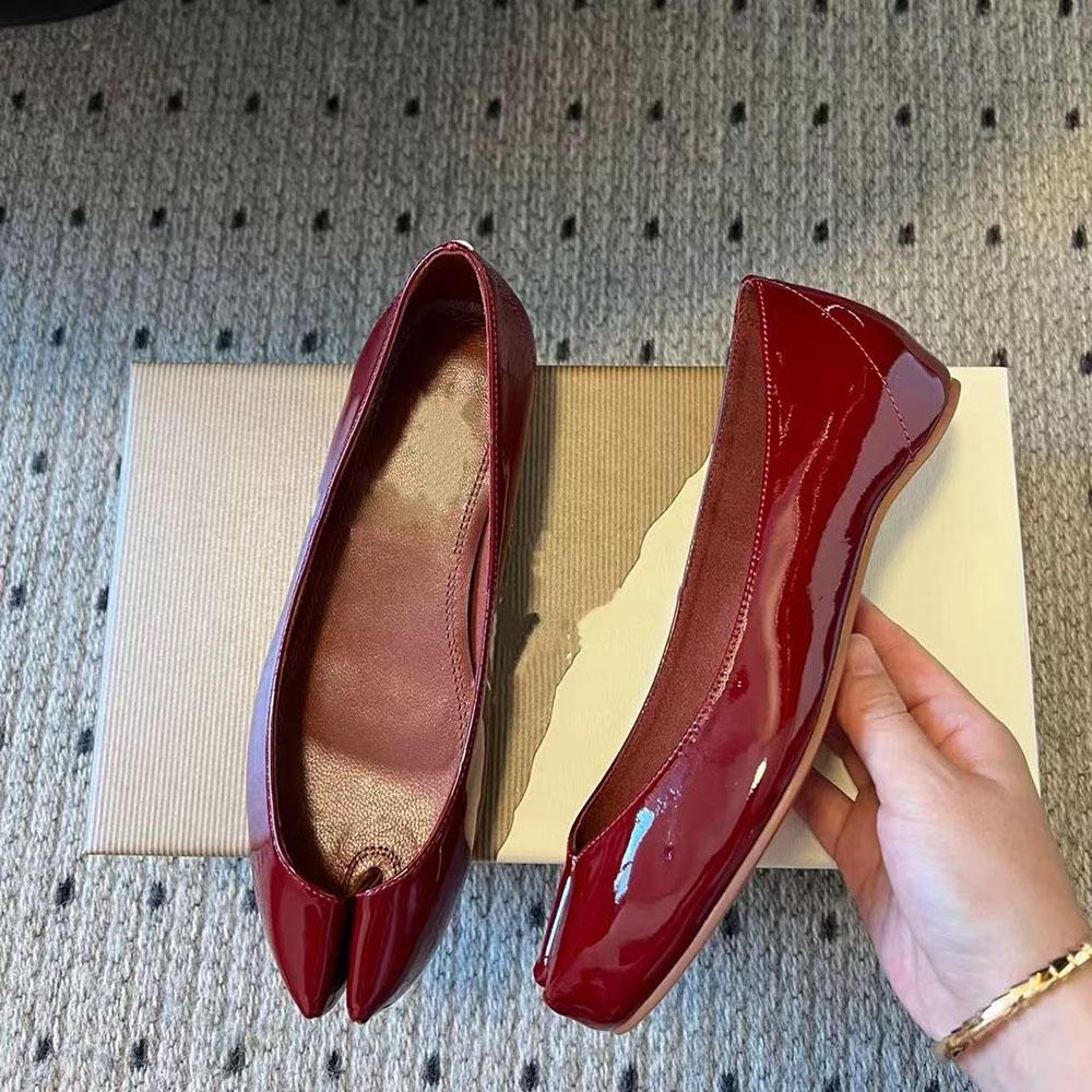 Fashion Fashionable Shiny Pig'S Feet Toe Separation Single Shoes For Women, Comfortable Ballet Shoes With Insole Height Increase
