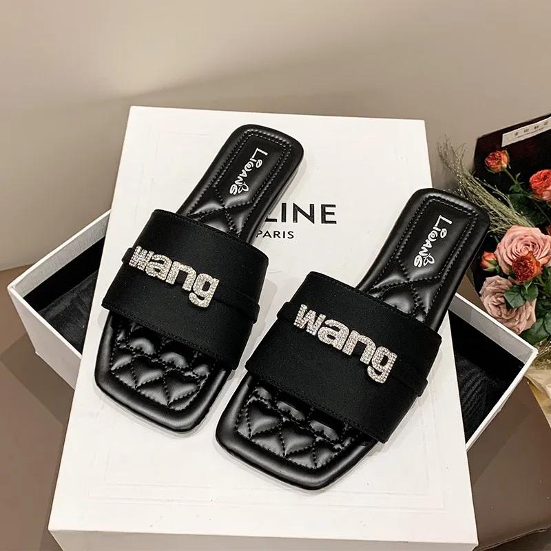 

Мода 2024 года, новая обувь для женщин, модные женские сандалии, летние повседневные босоножки без застежек на низком каблуке, Alexandria Sandalias De Mujer 35