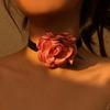 Temperament Romantisk Stor Rose Blomma Halsband Bred Svart Sammet Choker För Kvinnor Mode Hals Smycken Fest Present Hals Smycken