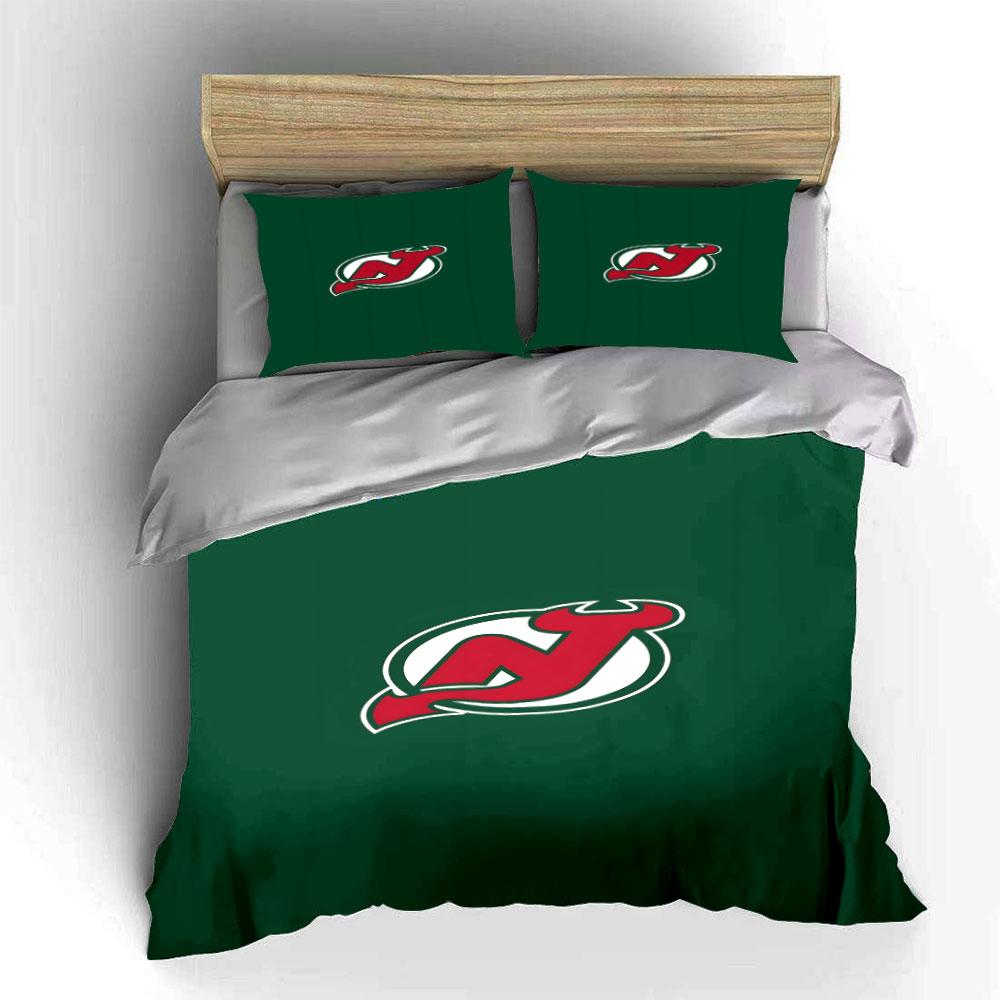 Red Devil Logo on Green Background Print Bedding Set Duvet Cover Pillowcases (1* Duvet Cover 2* Pillowcases Do Not Include Comforter)
