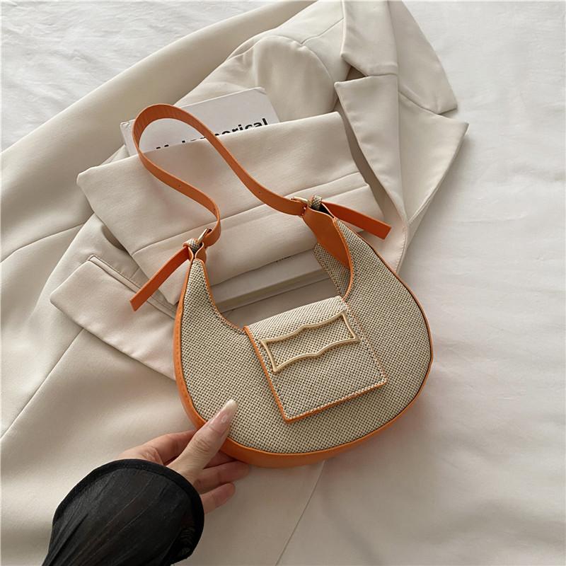 Simple and Fashionable Crescent Moon Bag Women's 2025 Popular New Summer Casual Foreign Style Ins Shoulder Armpit Bag Women's Bag