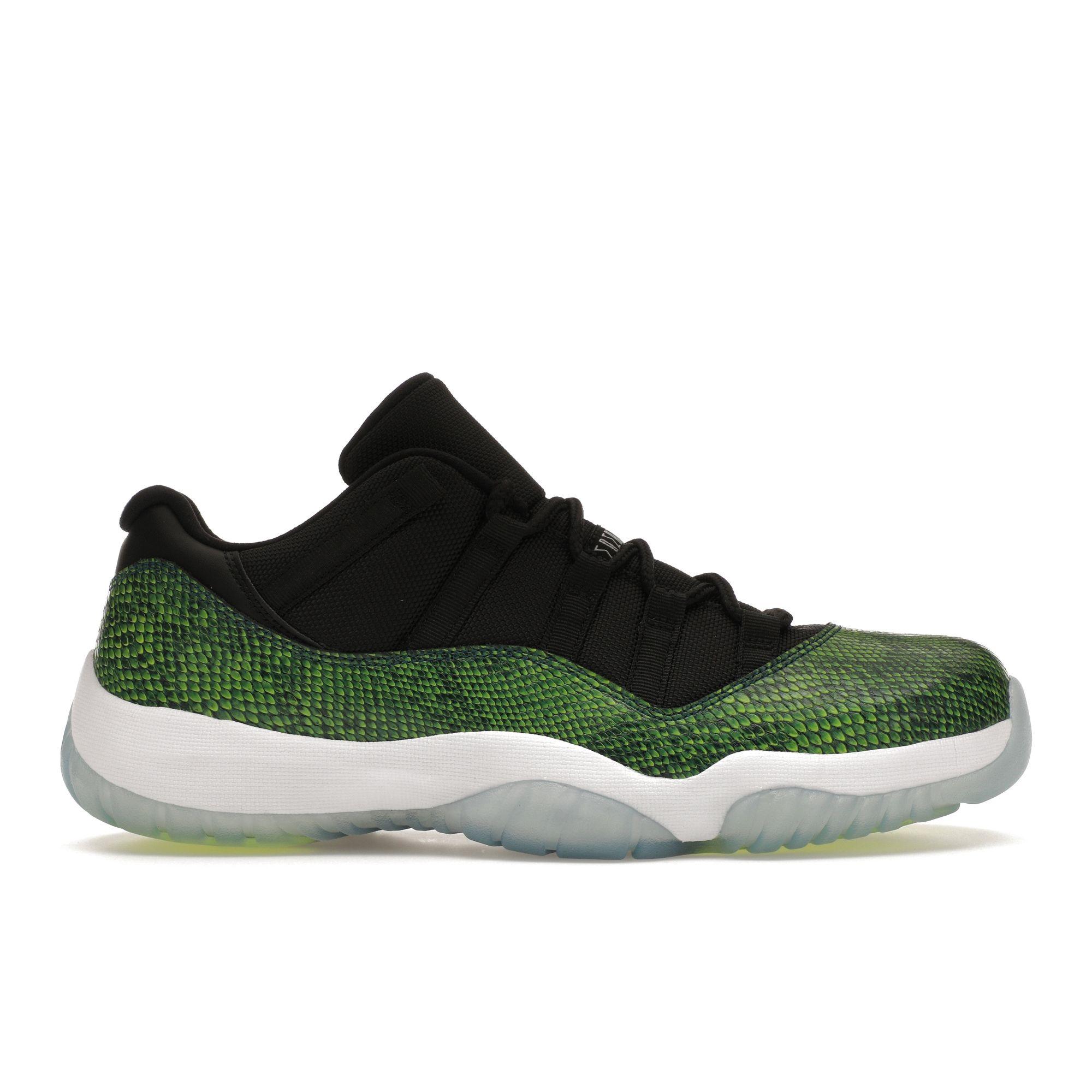 

Мужские кроссовки Air Jordan 11 Retro Low Snake Black Nightshade-White-Volt 528895-033