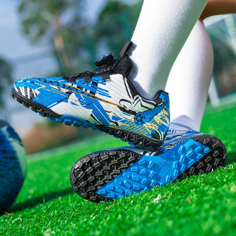 Summer new mesh rotating buckle football shoes older children broken nails boys and girls training football shoes free of laces