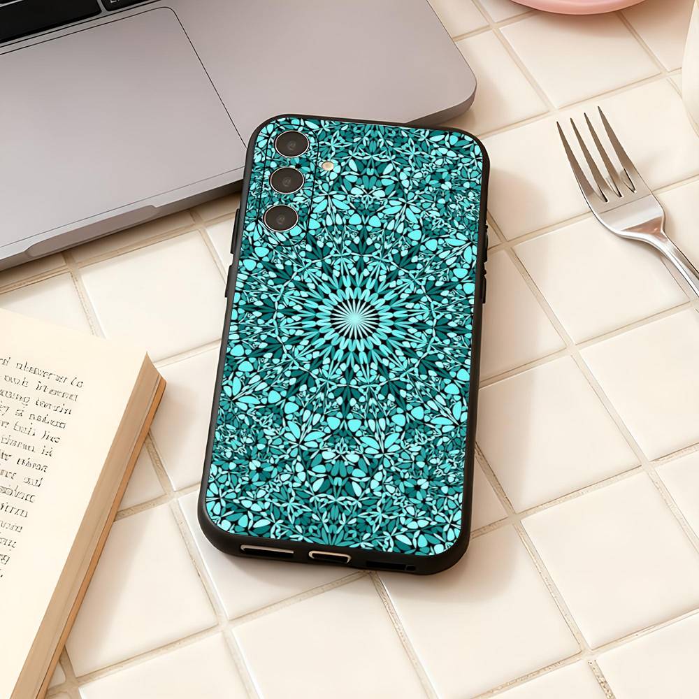 Mandala Flower Pattern Luxury Luxury Black Phone Case For Samsung Galaxy S23 S24 S25 Ultra S22 Plus S21