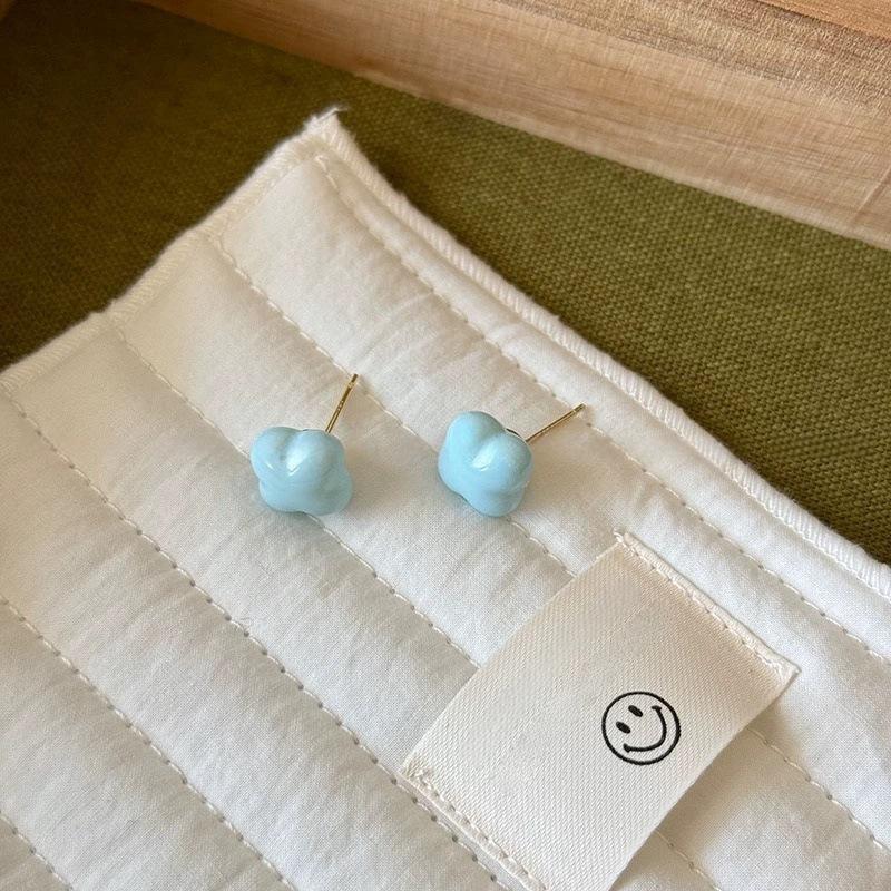 Summer dopamine four-leaf clover stud earrings female cute sweet candy-colored earrings new small fresh ear jewelry