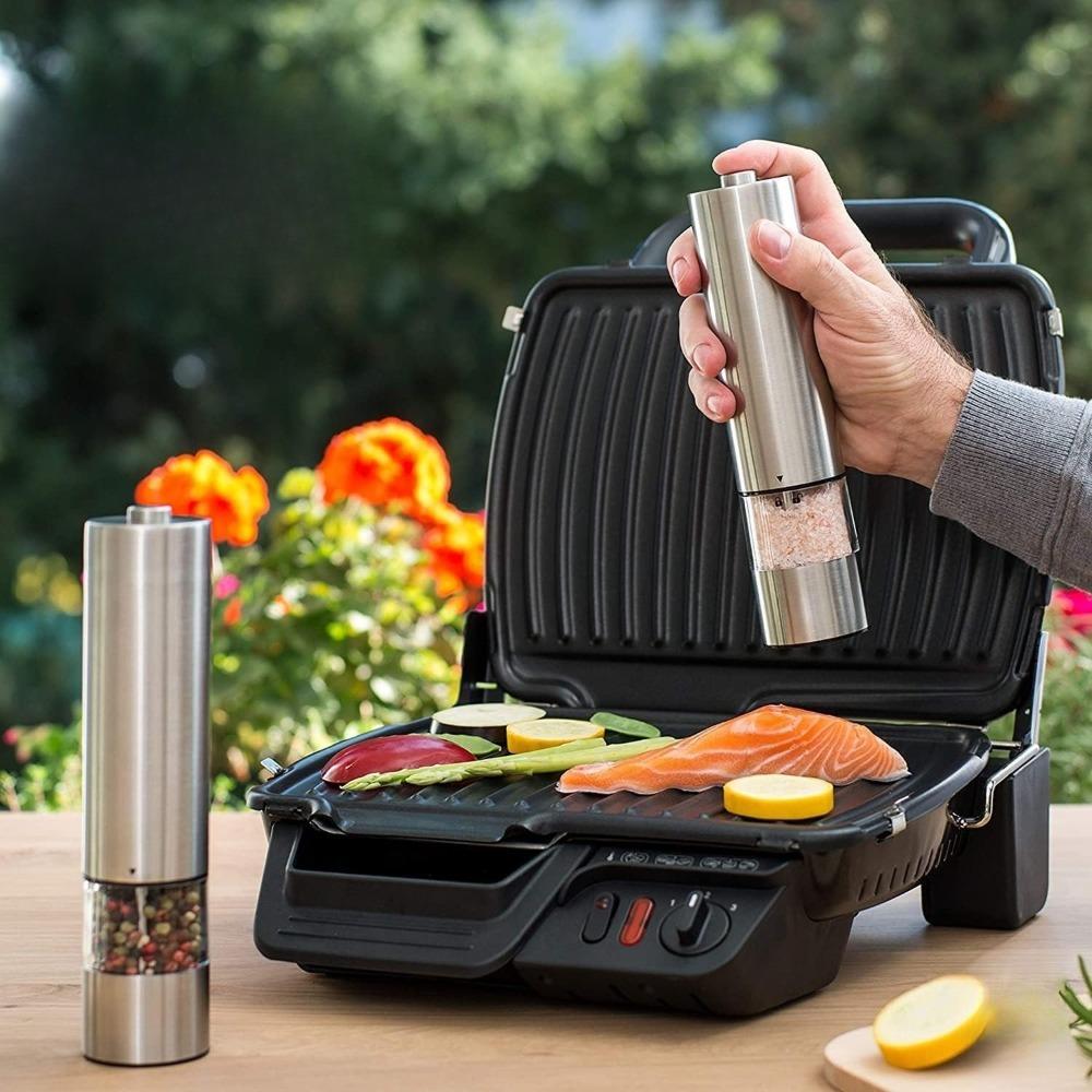 StainlessSteel Electric Salt and Pepper Grinder Set Salt and Pepper Grinder 1/2Pack AutomaticOne Hand OperationAdjustableGrinder