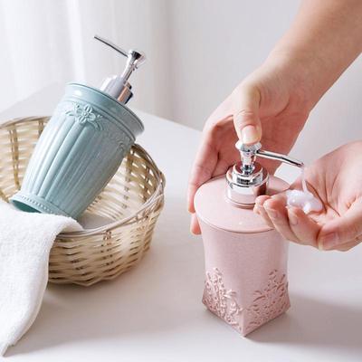 Leere Spenderflasche, geschnitzte Press-Lotionspumpenflasche für Shampoo, Duschgel