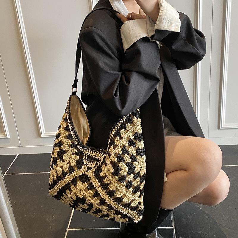 Summer Beach Straw Bag Women's 2025 New Versatile Shoulder Bag Messenger Bag Woven Tote Bag