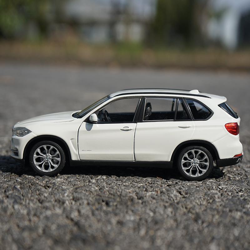 WELLY 1/24 BMW X5 SUV Off-Road Vehicle Alloy Scale Car Model Diecast Metal Static Collection Children Toy Car Vehicles Gifts