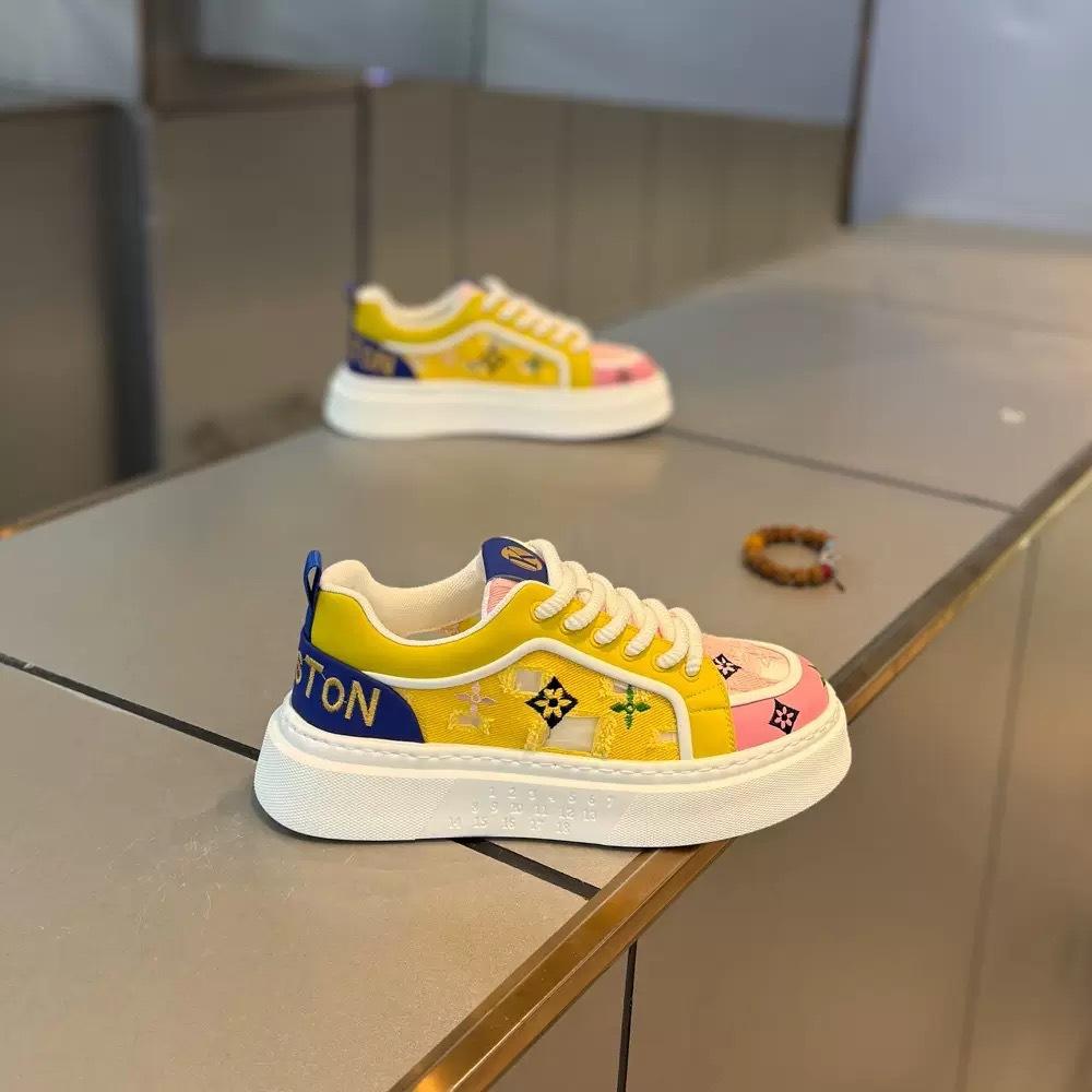 Lato wygodne i oddychające buty sportowe i rekreacyjne męskie na grubej podeszwie podwyższające z dopasowaniem kolorystycznym wszechstronny nadruk buty casualowe