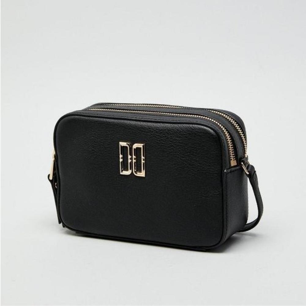 

Daks Black Mini Crossbody Bag With Gold Logo Dcwa2e069 Single option