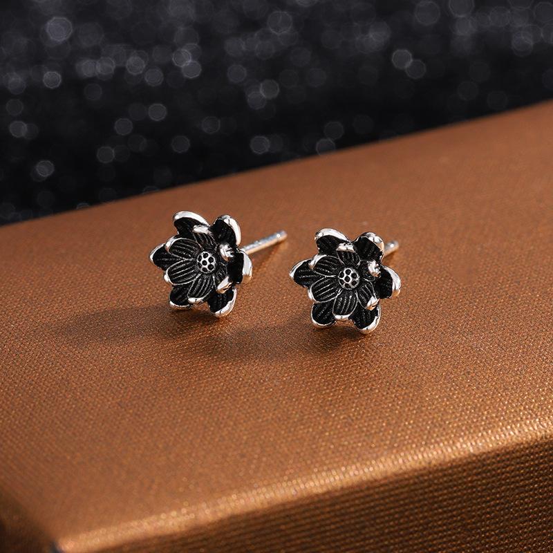 Retro Simple Lotus Flower 925 Sterling Silver Personality Compact And Versatile Earrings  E120 серебряный