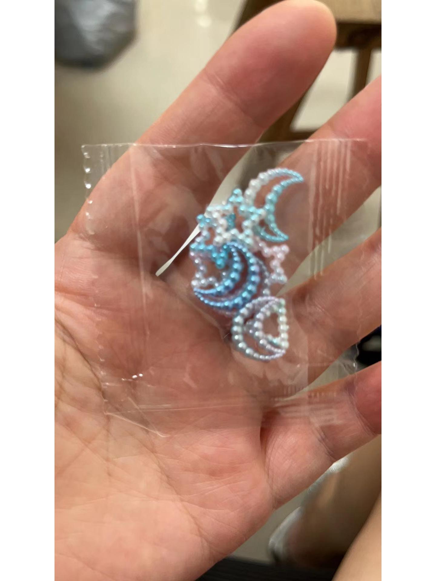 

Аксессуары для чехлов телефонов своими руками: Крем-клей, бусины-макароны, сахарная посыпка, шоколадные звездочки, ломтики из полимерной глины в форме сердечек