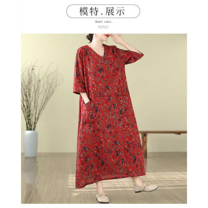 2025 Literary Retro Travel Plus Slim Cotton V-Neck Dress