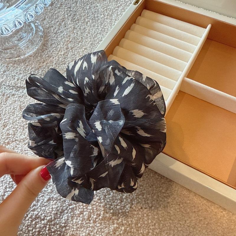 New Arrival, Elegant and Stylish Black Tulle with Printed Multi-layer Cloud Design, Banana Clip for Ponytails