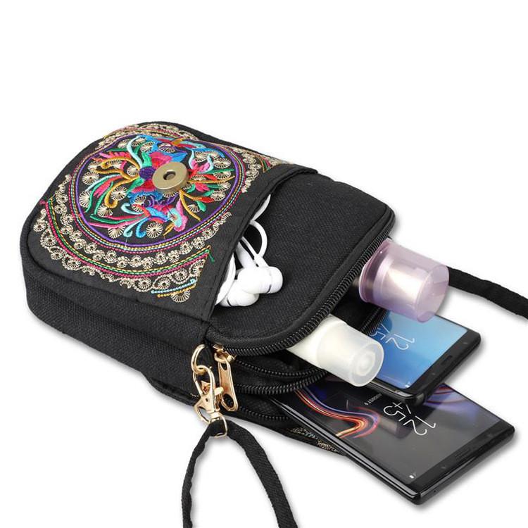 Yunnan Ethnic Embroidered Mini Crossbody Bag With Zipper Pockets For Daily Use