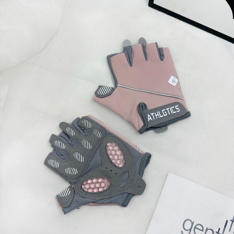 

Half Finger Gloves Women s Sports Fitness Yoga Kettle Bell Non-Slip Shock Absorber Equipment Training Horizontal Bar Riding Men s Thin Breathable Patchwork Liquid Silicone Half Finger Pink S