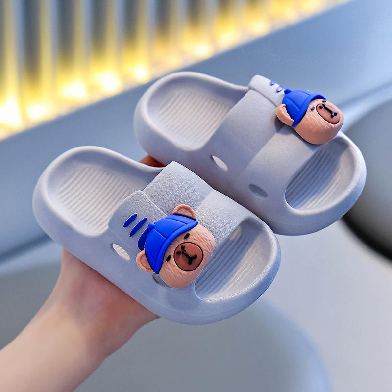 Children's cartoon bath slippers, non-slip home slippers for boys and girls, cute non-slip indoor summer soft-soled baby slippers