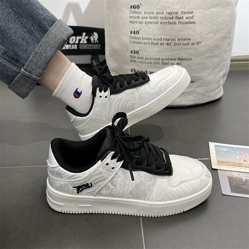 Wind retro black silk skateboard shoes men's niche design sense sports and leisure shoes trendy versatile couple shoes
