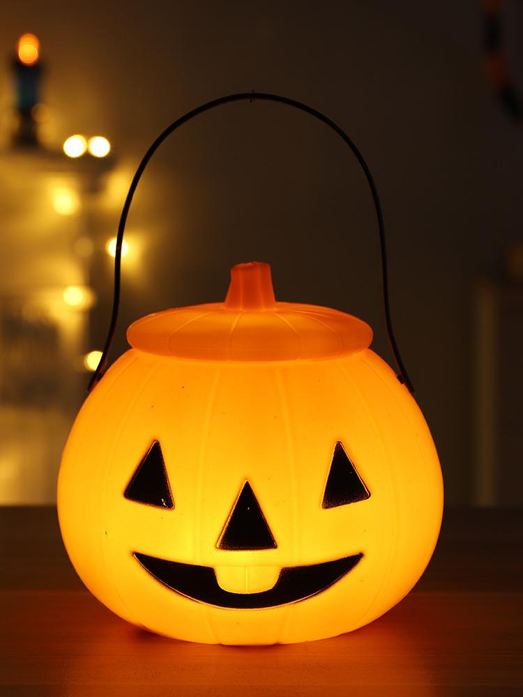 Halloween Pumpkin Lantern with Cover Handheld Pumpkin Bucket Ghost Festival Children's Gift Performance Prop Glowing Pumpkin Lantern