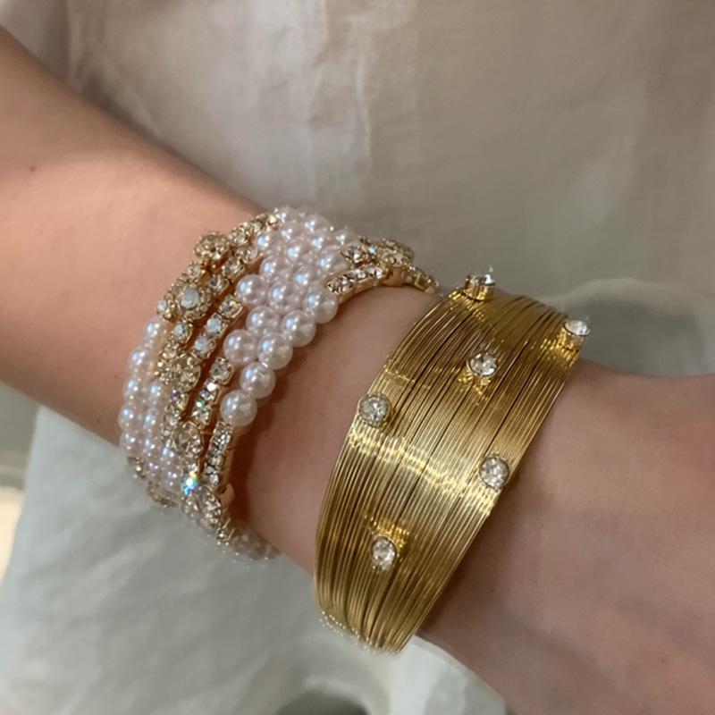 Vintage Rhinestone Multi-layer Open Bangle: Unique, Fashionable Light Luxury Bracelet for Women