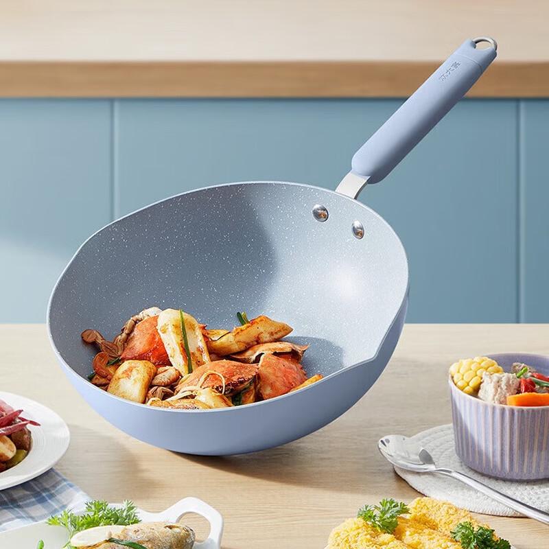 COOKER KING Glacier Blue Pure Titanium Wok
