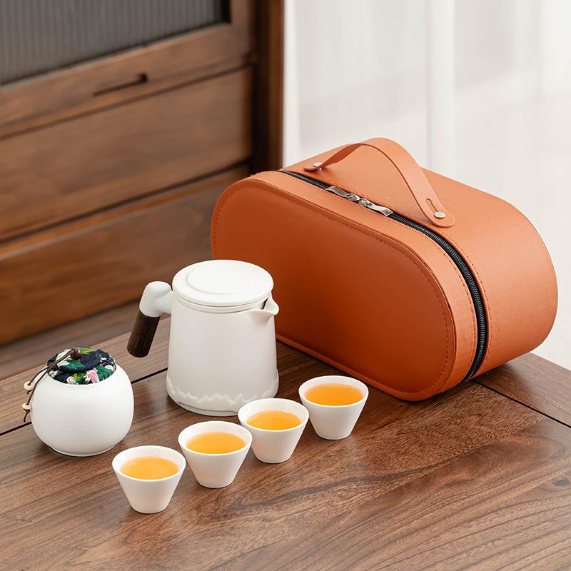 Coarse pottery travel tea set, mountain language small set, household simple teapot, kung fu portable bag, teacup outdoor