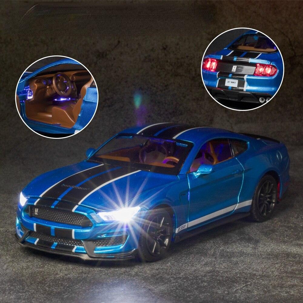 Fashion Toys Diecast 1 /32 Alloy Sports Car Model Pendant Toy With Sound Light Metal Return Force Toy Cars Model Car Christmas Toys