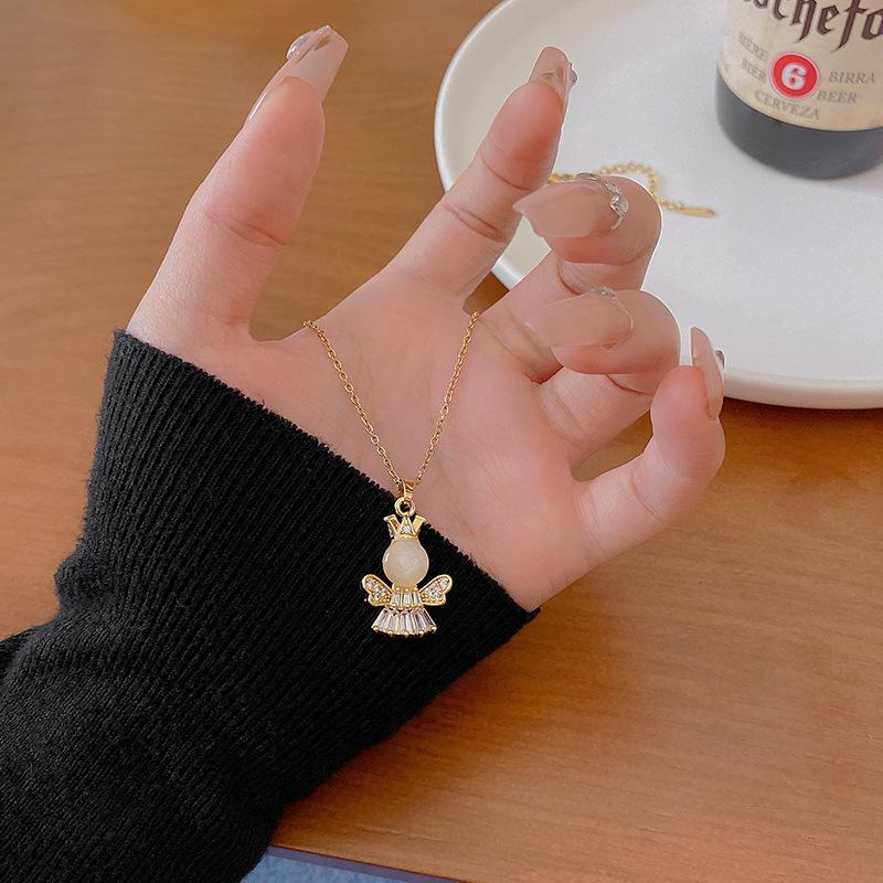 Light luxury niche high-end design little angel necklace female opal collarbone chain