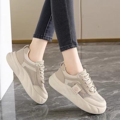 Leichte Sportschuhe Damen 2024 Sommer neue Einzelnetz atmungsaktive Mesh-Schuhe weichsohlige weiße Schuhe vielseitig zu Röcken Board-Schuhe