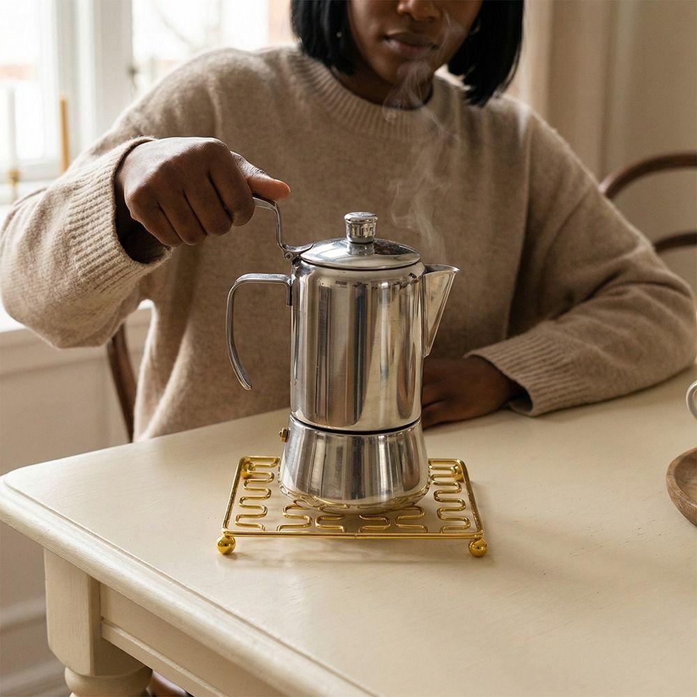 Round/Square Metal Pot Mat Rust-proof Hot Pot Holders Durable Heat-resistant Coaster Egg Grill