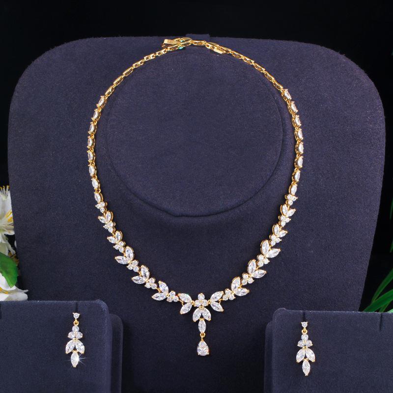 

Korean Style AAA Zircon Earrings & Necklace Set for Weddings & Evenings