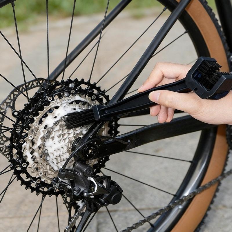 Portable Chain Cleaner for Bicycle and Motorcycle, Road Bike Chain Cleaning Brush, Maintenance Tool