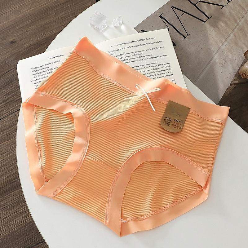 Ladies Summer 7A Mulberry Silk Antibacterial Crotch Ice Silk Trackless Mid Waist Triangle Briefs