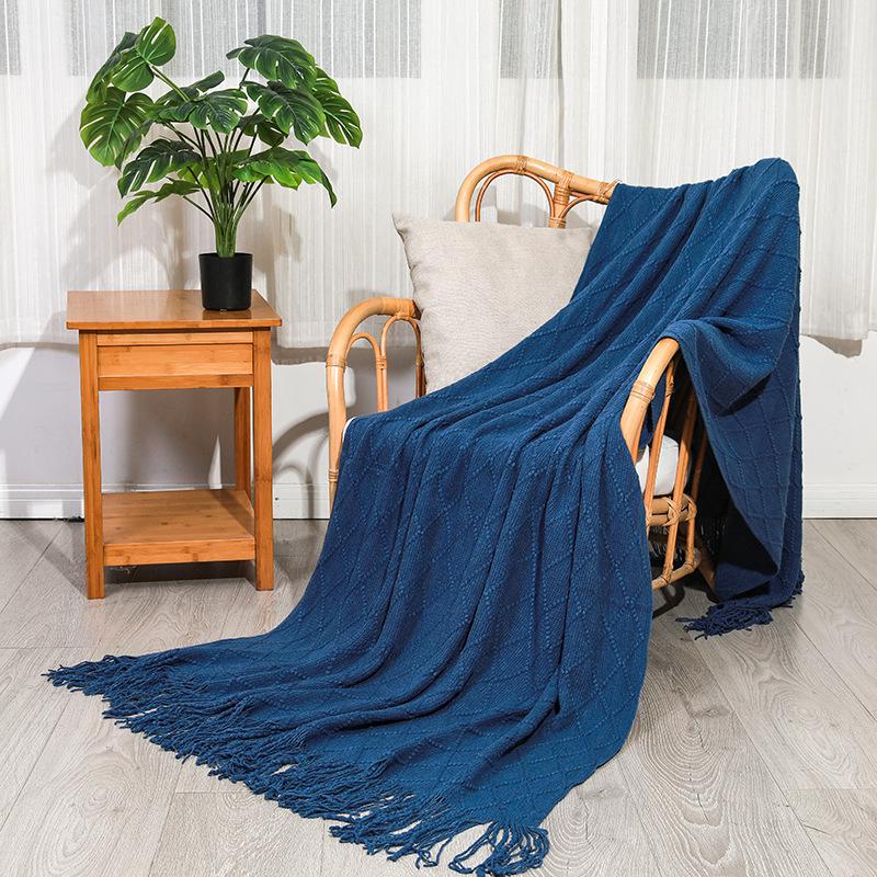 "Capa de Sofá Tricotada e Manta Estilo Europeu – Design Versátil para Quatro Estações para Escritório, Cama ou Sofá"